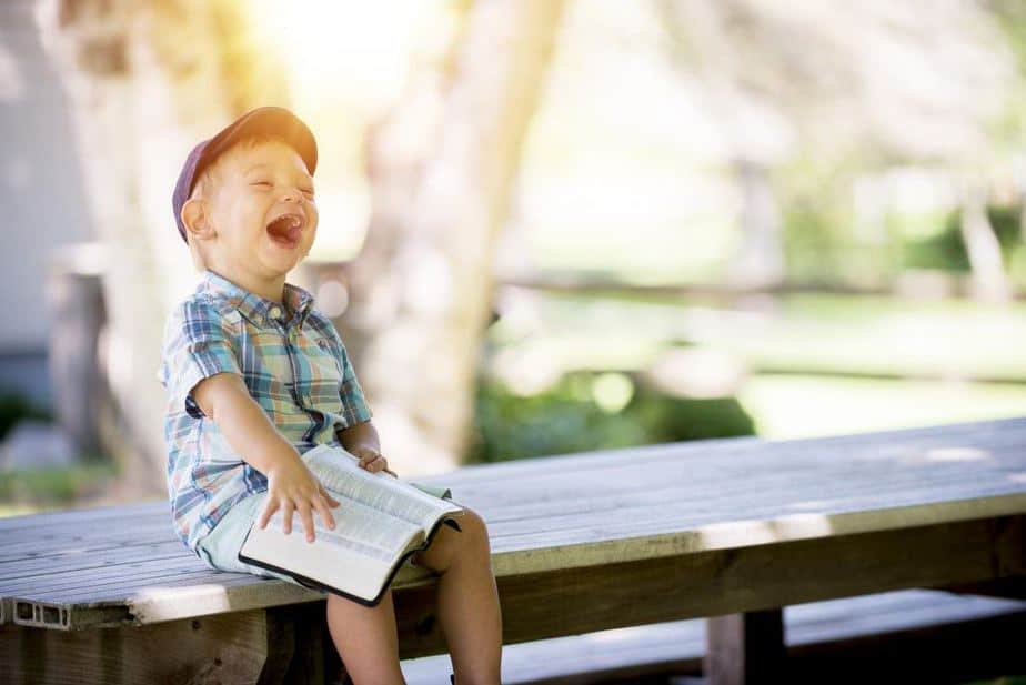 Teaching children: criticism or praise?