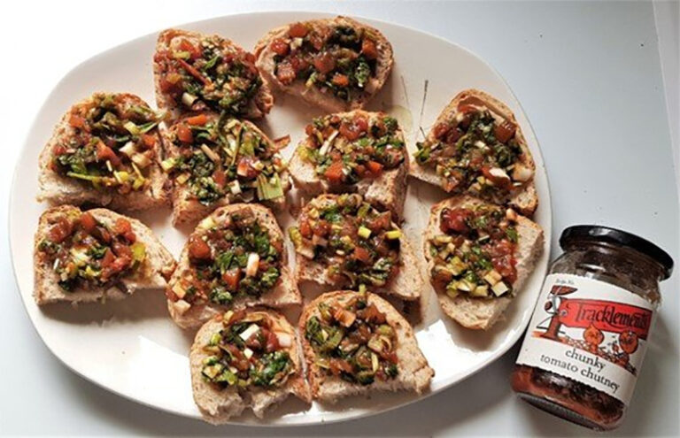 Easy Tomato Chutney Bruschetta Recipe