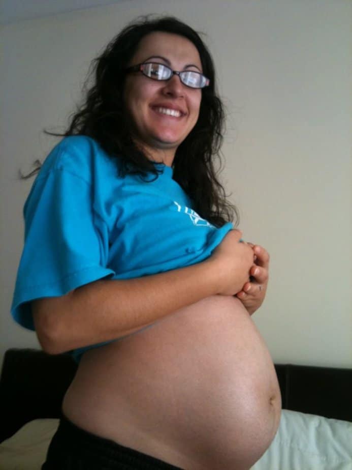 25 weeks pregnant