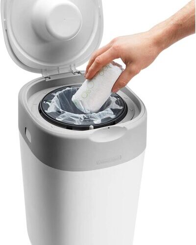Tommee Tippee Twist and Click Advanced Nappy Bin, Includes 1x Refill Cassette, Locks in Odours and Germs, White