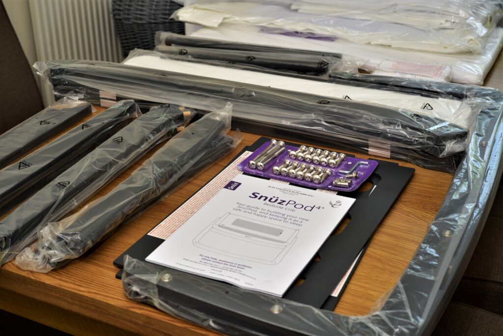 How to put the snuzpod4 together