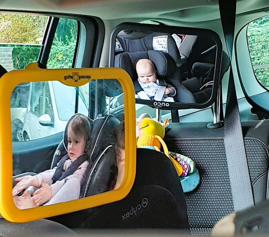 Two mirrors to spy on toddler and baby in the car. how to choose a car seat