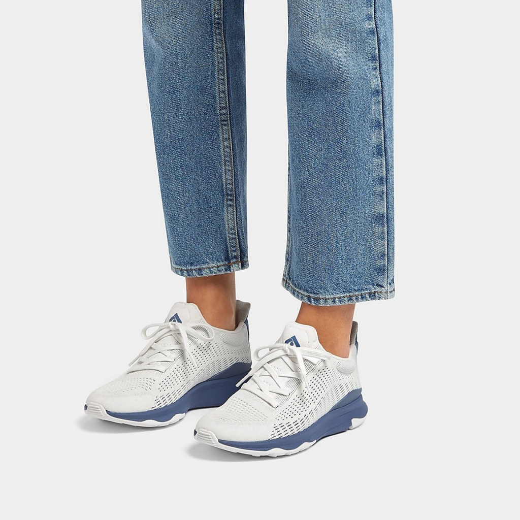 VITAMIN FFX
Knit Sports Trainers fitflop