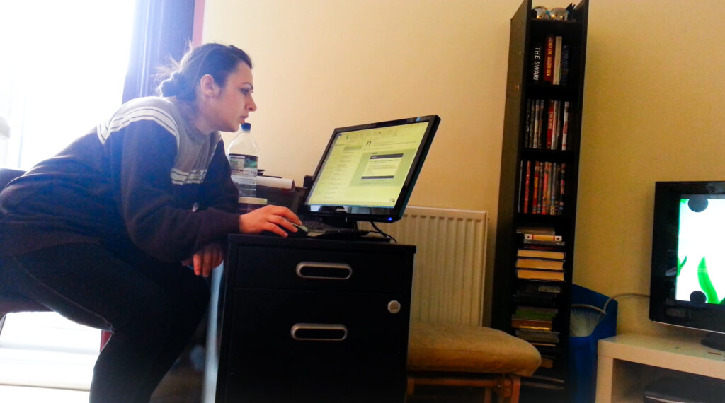 Trying to find work in 2012 / 2013 - working from home without childcare